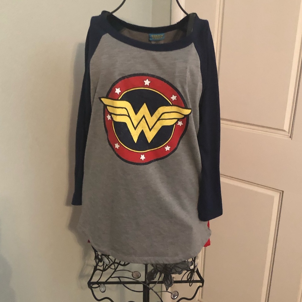 🦸‍♀️Wonder women 3/4 sleeve shirt🦸‍♀️